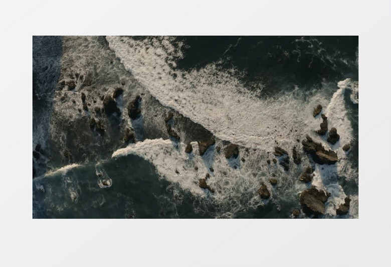 海浪冲击海岸岩石实拍视频