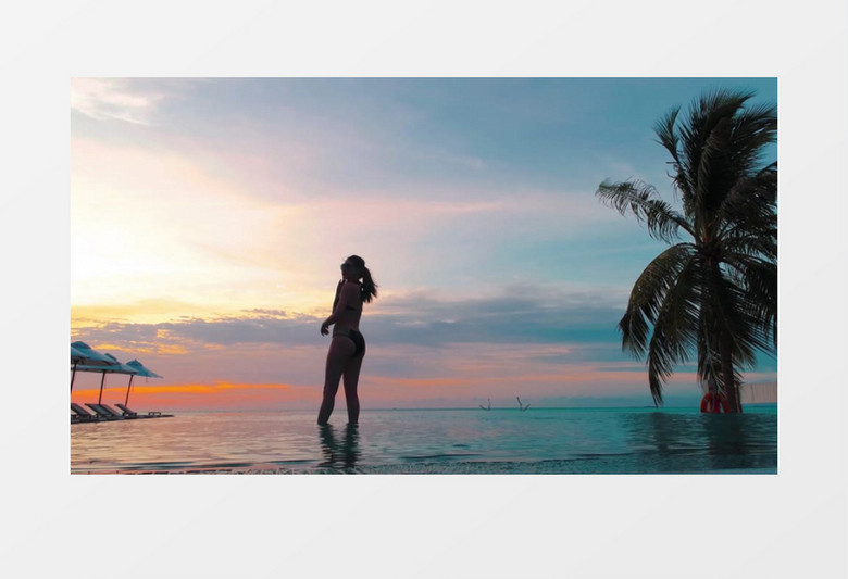 美女日出之时在海边做瑜伽实拍视频