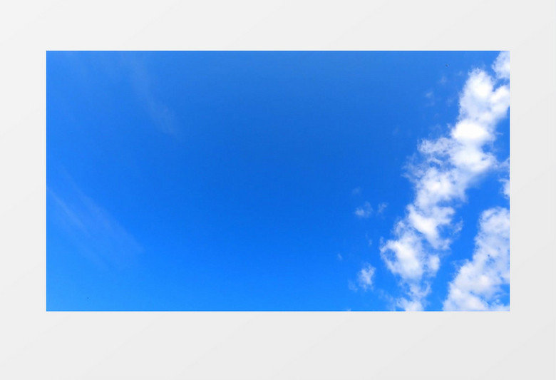 蓝蓝的天空中漂浮着朵朵白云实拍视频素材