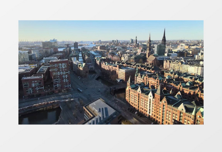 俯拍城市建筑和交通状况实拍视频素材