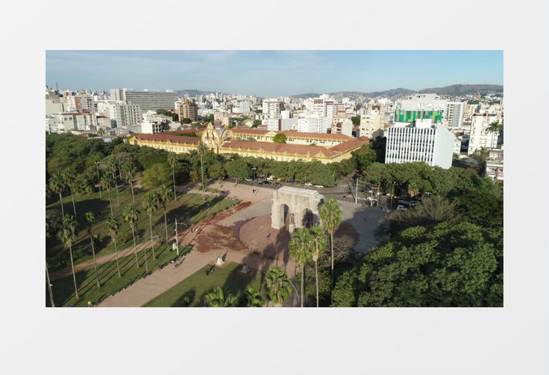航拍公园附近的城市建筑景观实拍视频素材