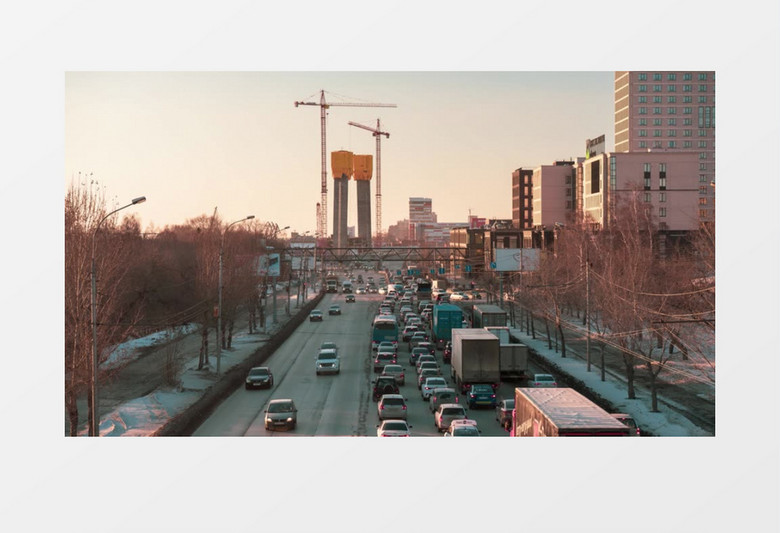 延时拍摄城市道路上的车流实拍视频素材