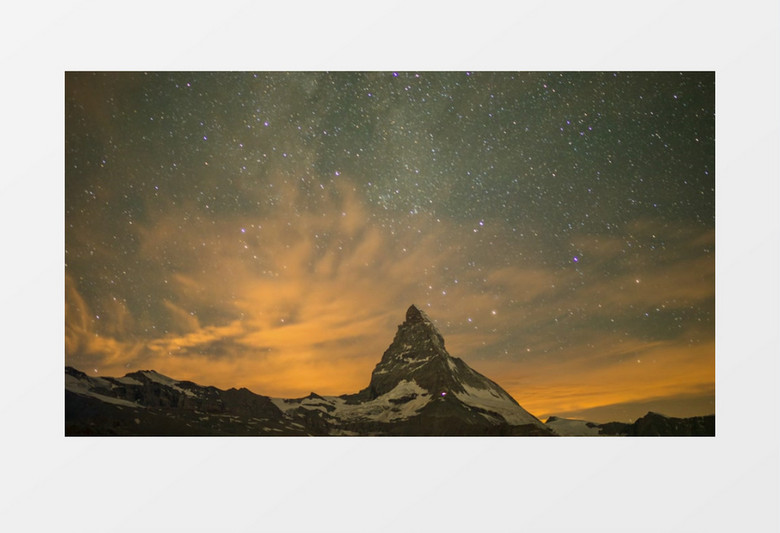 延时拍摄的雪山星空实拍视频素材