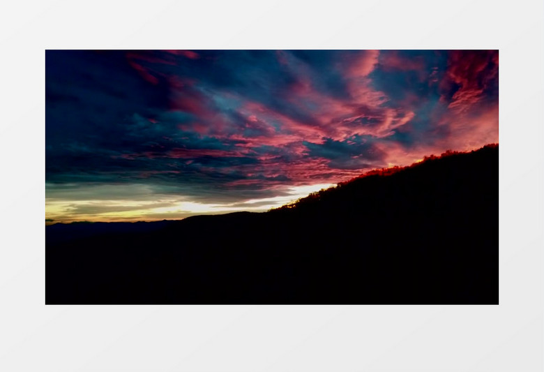 夕阳映红了整片天空实拍视频素材