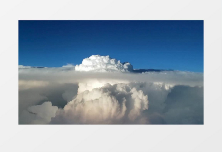 一朵巨大的蘑菇云实拍视频