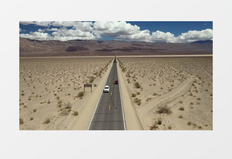 车辆在沙漠公路行驶实拍素材