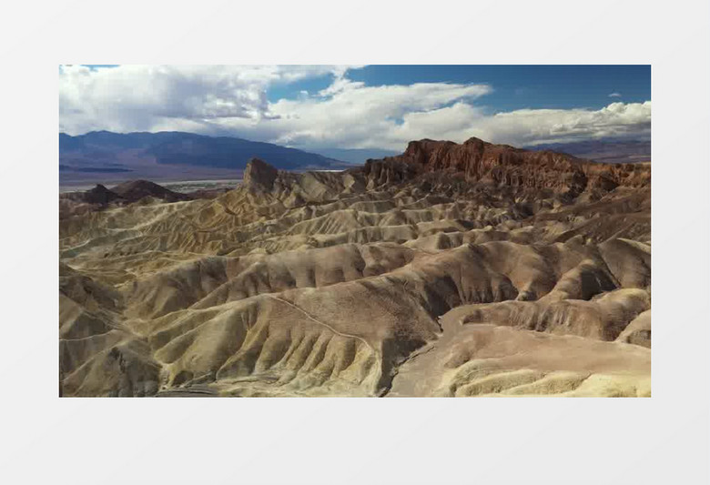 沙漠中的公路实拍素材