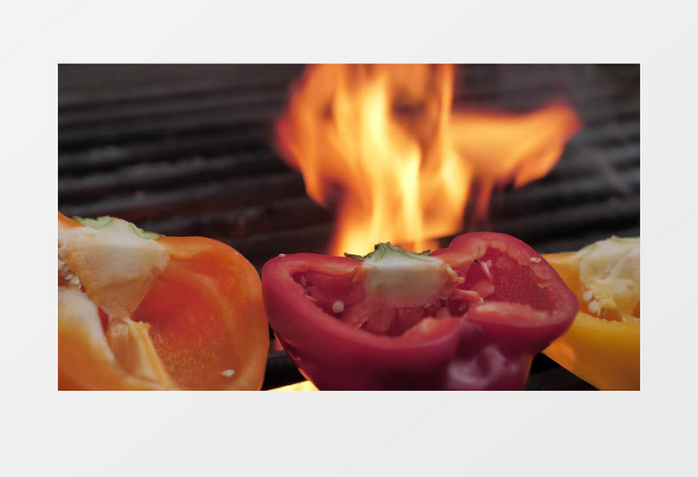 烤肉架上的甜椒实拍视频素材