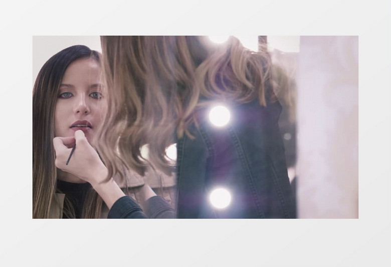 高清拍摄化妆师帮演员化妆实拍视频素材