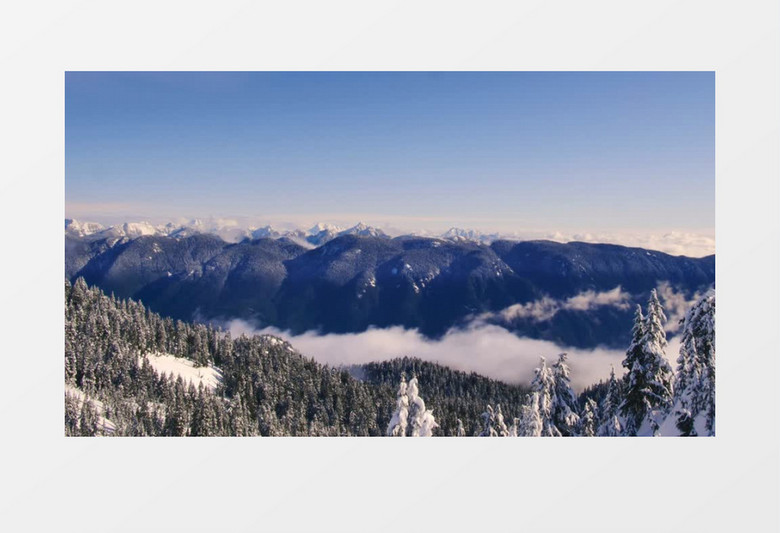 横向移动拍摄雪山风景实拍视频素材