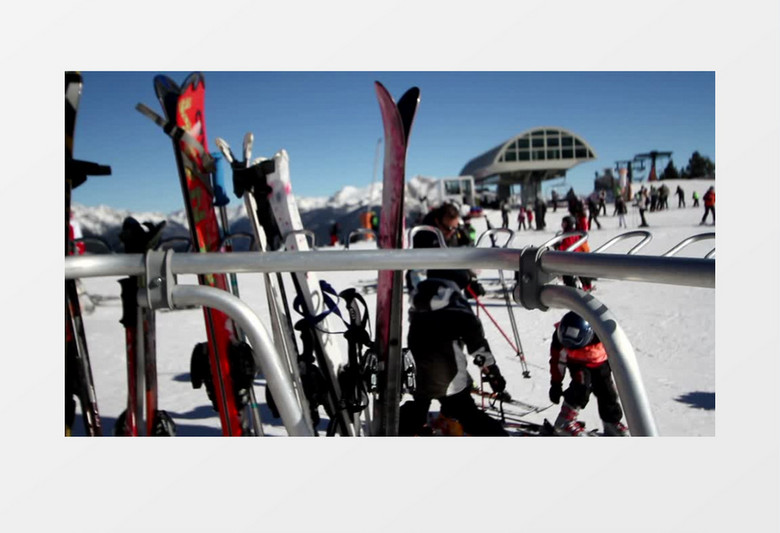 山地滑雪装备实拍视频素材