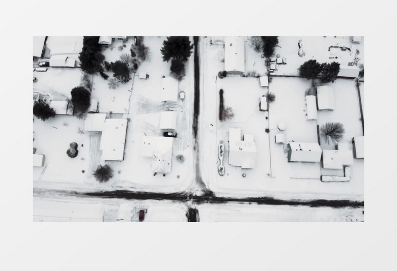大雪覆盖下的的街道俯拍实拍视频素材