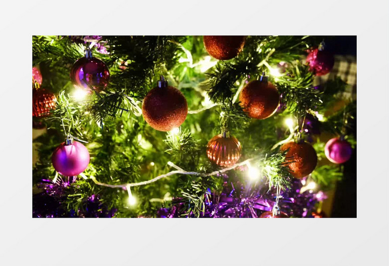 高清实拍圣诞树上闪亮的彩灯实拍视频素材