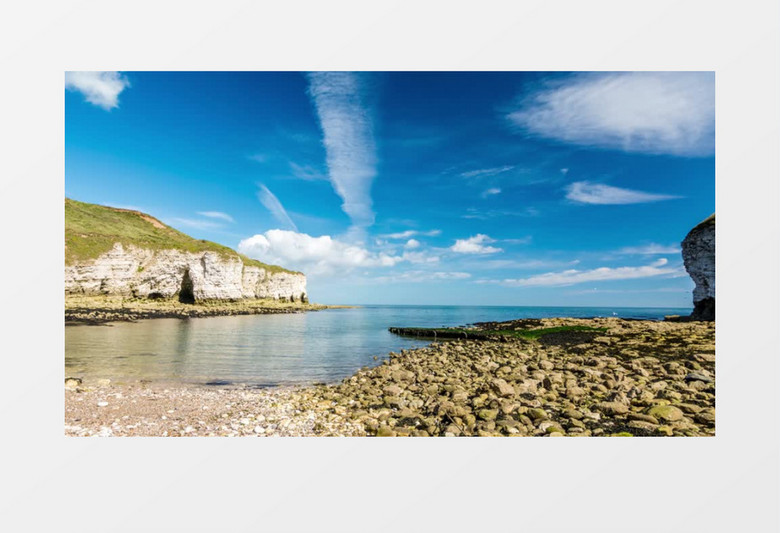 延时拍摄蓝天下的白云实拍视频素材