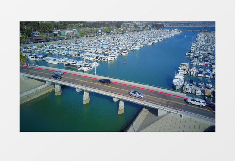 高清实拍码头的船只和桥上的车辆实拍视频素材