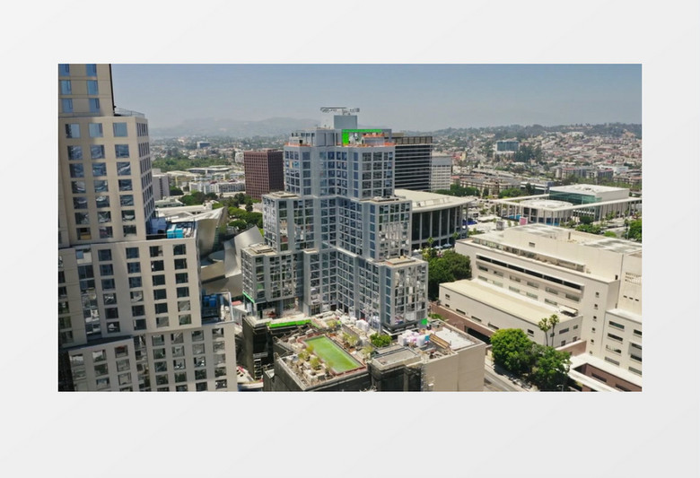 实拍高高矗立的大楼实拍视频素材