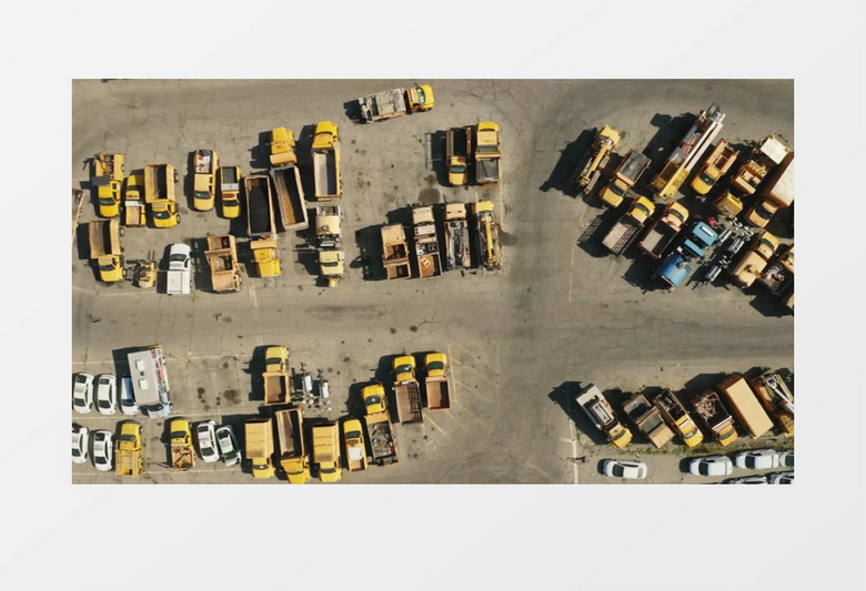 实拍停满车辆的停车场视频素材