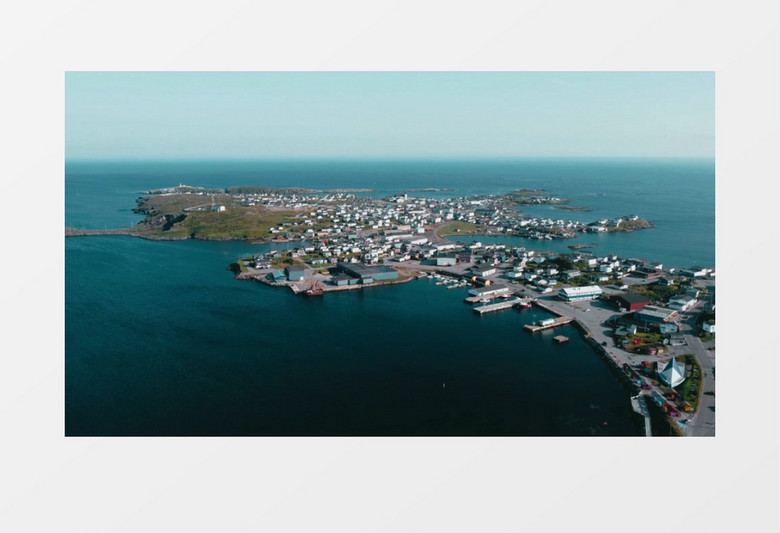 海水中央的小城景观实拍视频素材