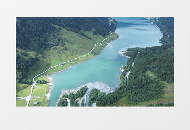 山脚下的植被和湖泊的美丽风光实拍视频素材