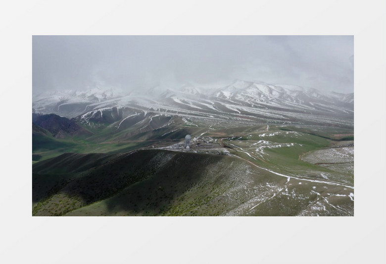 初冬季节山顶和山下的景色变化实拍视频素材