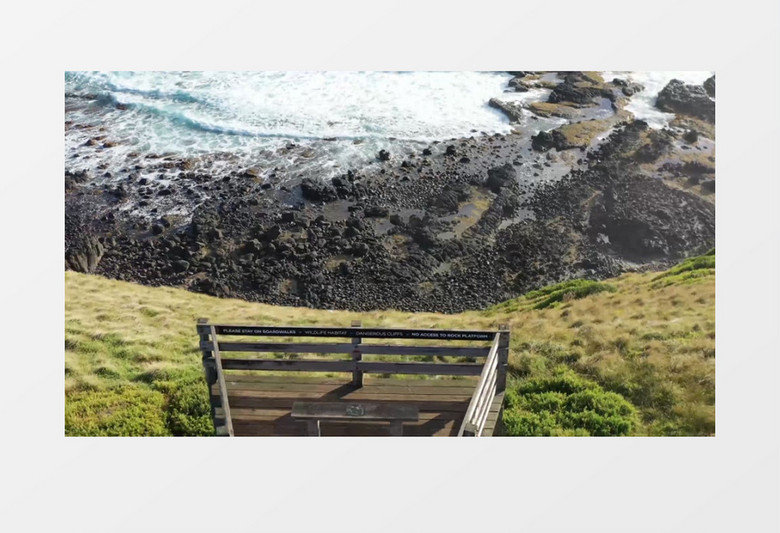 实拍海岸边汹涌的海水实拍视频素材