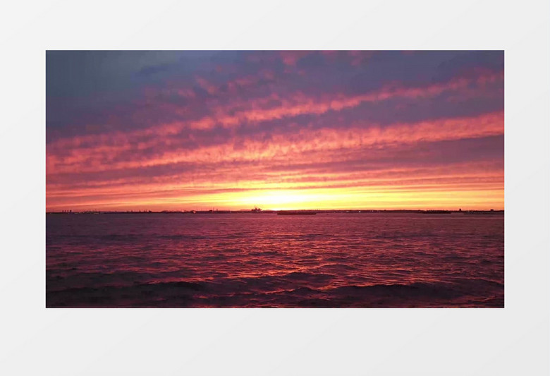 延时拍摄夕阳下的海面实拍视频素材