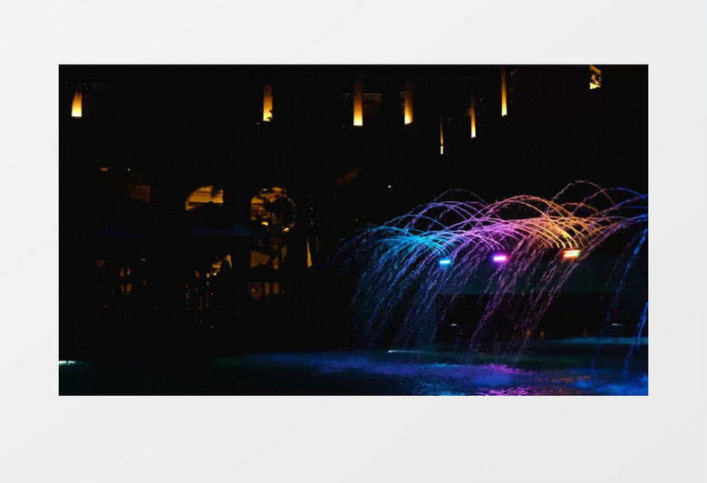 酒店门口炫彩的喷泉实拍视频素材