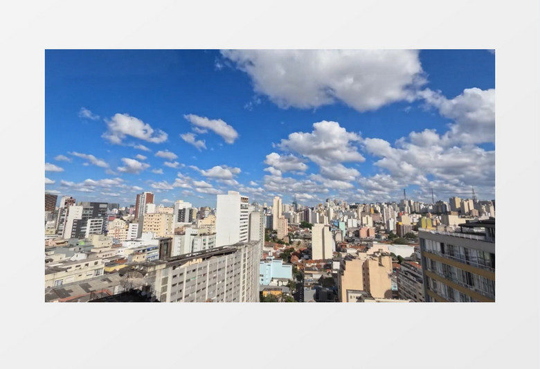 延时拍摄蓝天白云下的城市建筑实拍视频素材