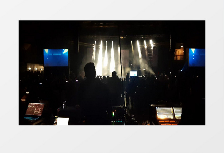 舞台上震撼的霓虹灯光实拍视频素材