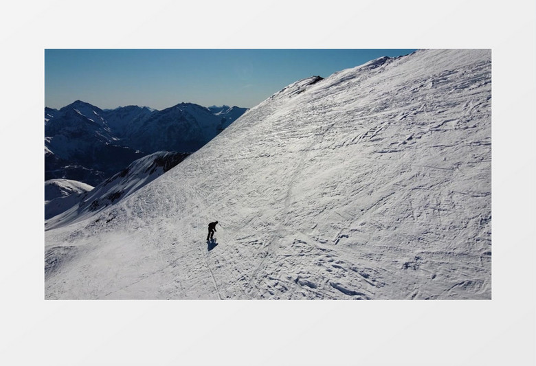 登山者在攀登雪山实拍视频素材