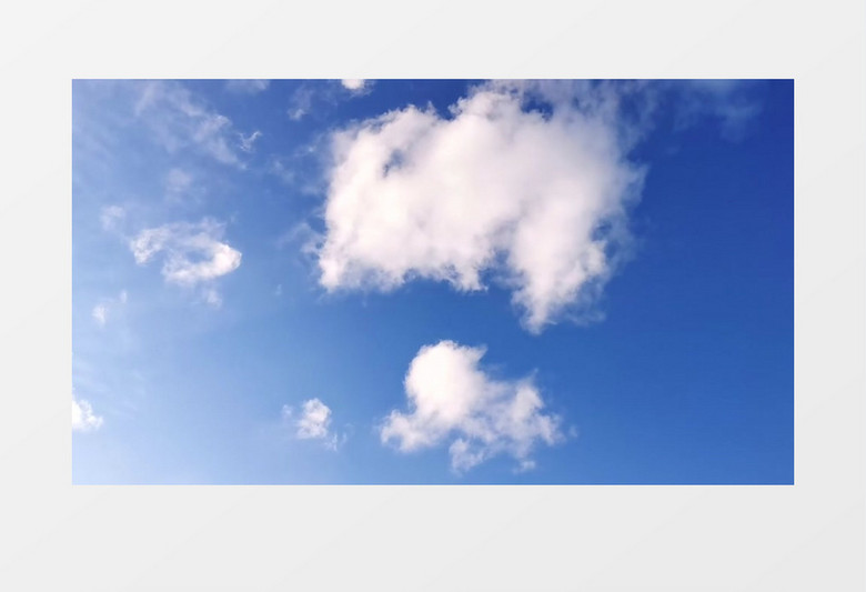 延时拍摄白云在蓝天下游走实拍视频素材