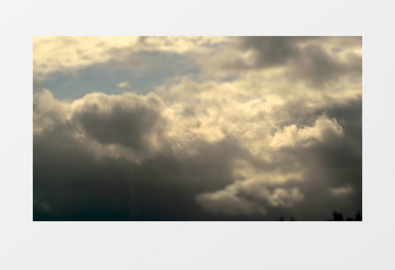 延时拍摄天空中云团的运动实拍视频素材