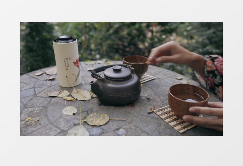 看茶壶里还有多少茶实拍视频