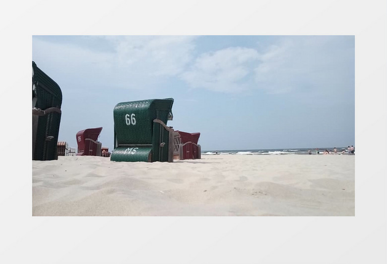 高清近距离拍摄夏日假期乌泽多姆海滩玩扬沙子实拍视频素材