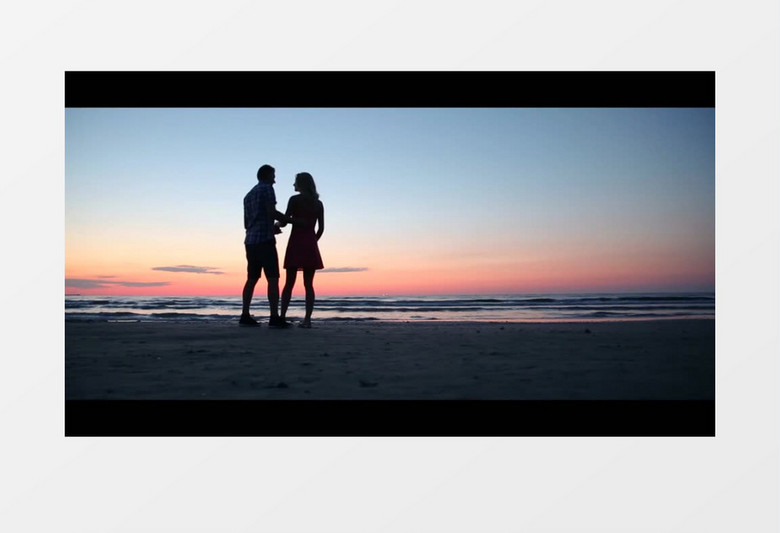 浪漫爱情傍晚沙滩求婚实拍视频素材