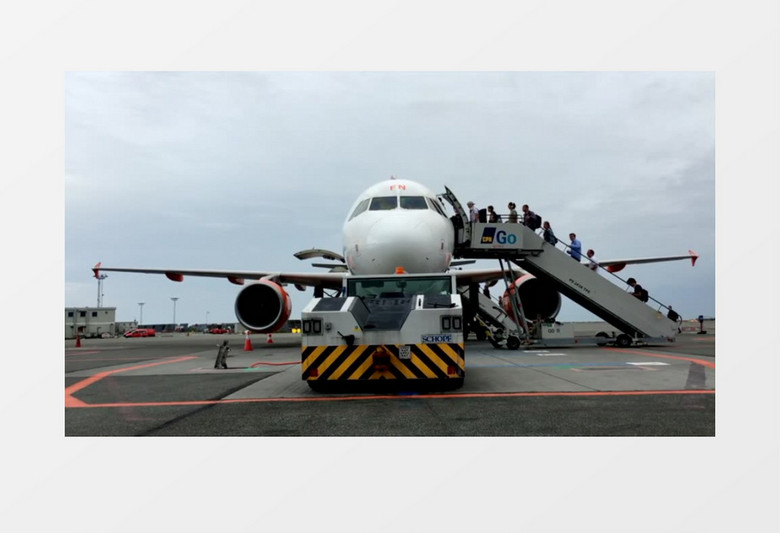 飞机场游客登机MP4视频素材