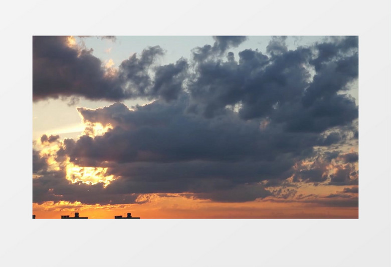 傍晚的天空金黄色的云浮动过程实拍视频