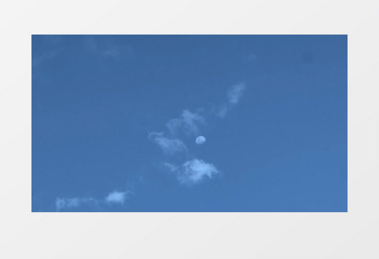 蓝色天空万里无云实拍视频素材