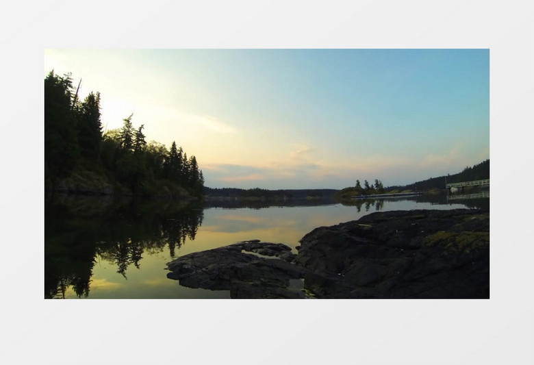 清晨自然湖泊树林实拍视频素材