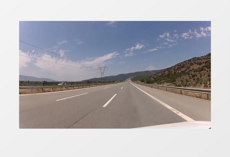 高清快速拍摄交通公路自驾开车旅行行驶在高速公路上实拍视频素材