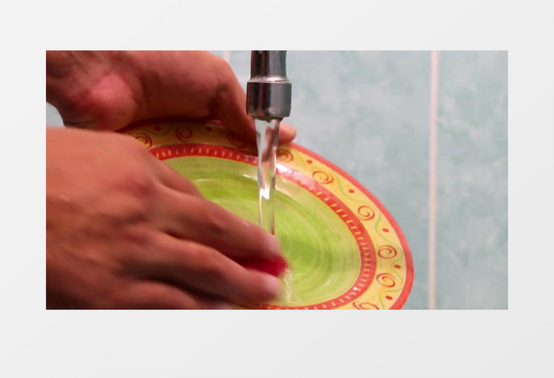 彩色盘子餐具洗漱实拍视频素材