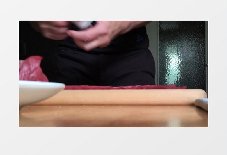 烹饪厨师厨房教学示范快进实拍视频素材