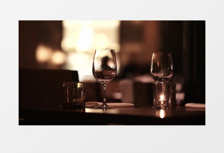 酒店浪漫葡萄酒杯模糊散景实拍视频素材