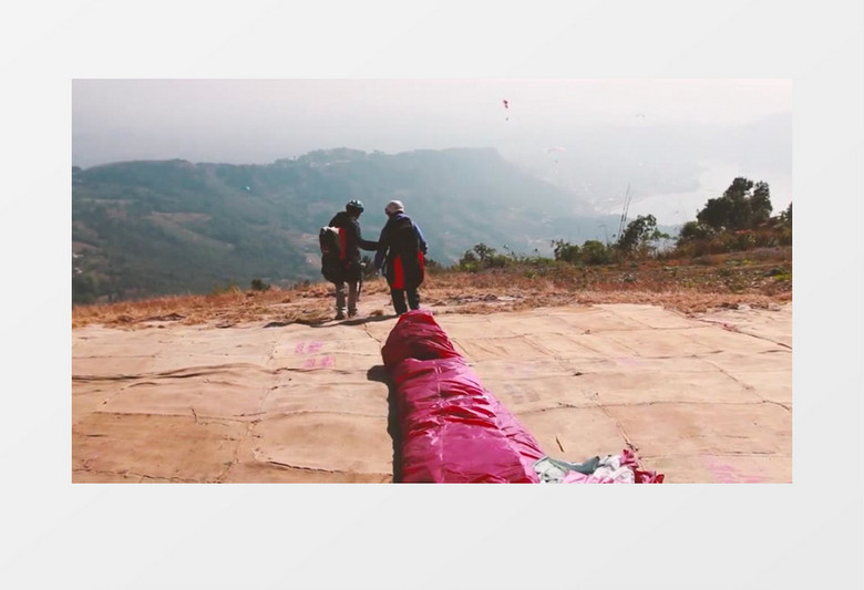 休闲冒险娱乐活动滑翔伞实拍视频