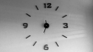 09定时 计时 正午钟表指针慢慢走特写背景视频00:12时