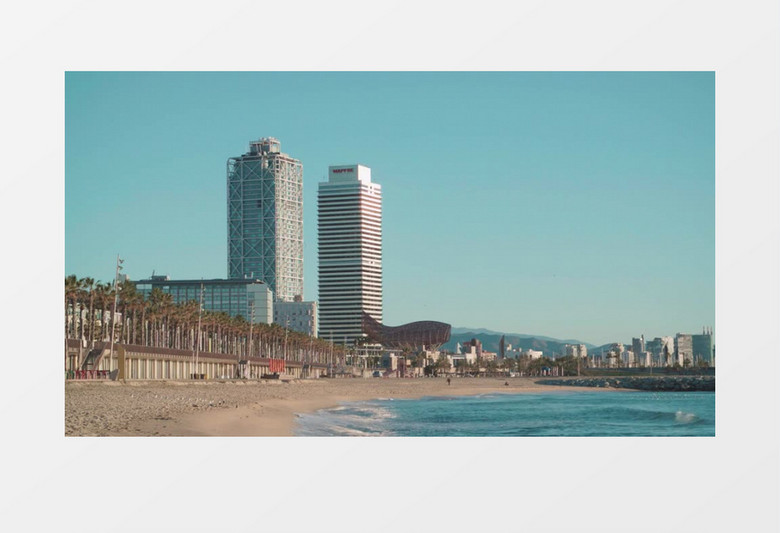 高清实拍海水以及海边的现代化建筑实拍视频素材