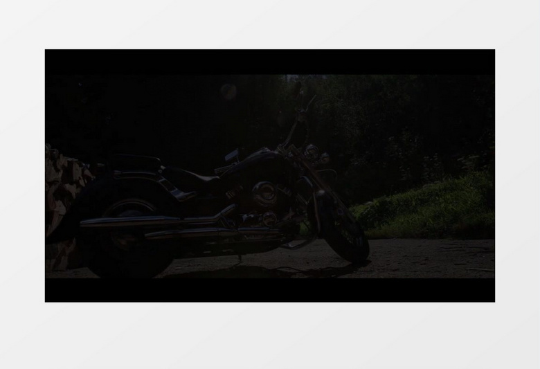 重金属质感高性能摩托车多角度实拍视频素材