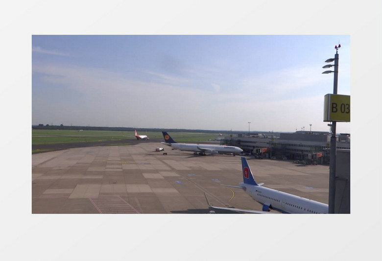 高清近距离拍摄机场跑道飞机起飞滑翔实拍视频素材