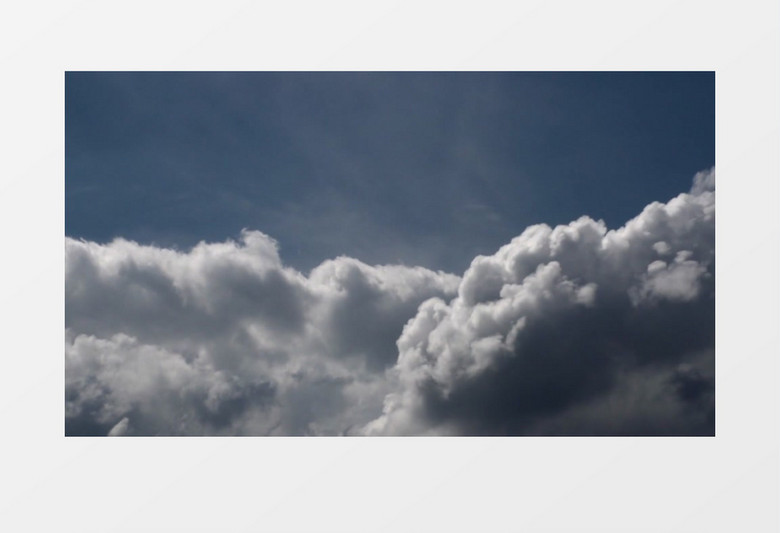 高空中白色的云不断翻涌移动实拍视频素材