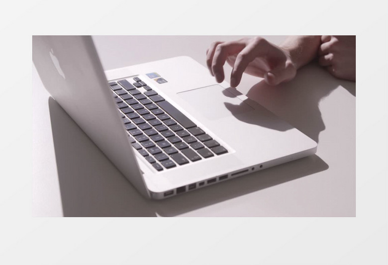 办公室实笔记本电脑触摸屏测试拍视频素材